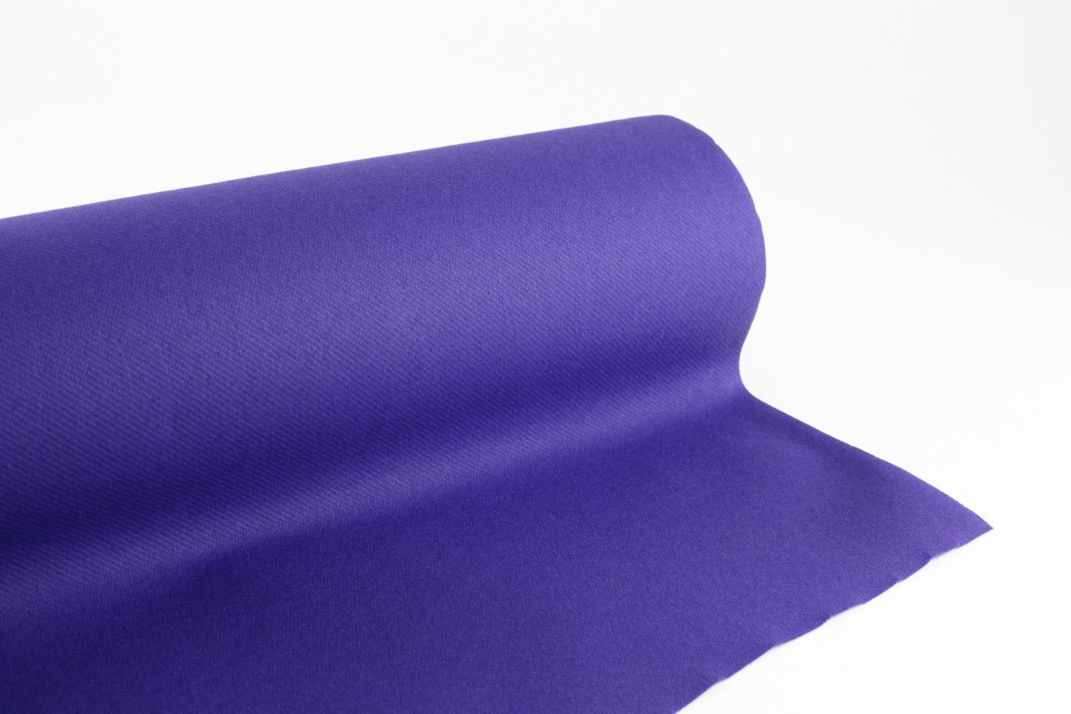 Nappe en papier jetable non tissé 1.20 M x 25 M Violet